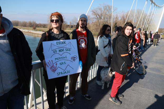 Osijek: Studenti dali podršku kolegama iz Srbije 